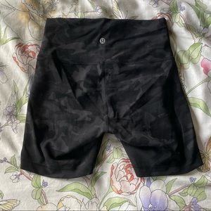 Lululemon Wunder Train Shorts
